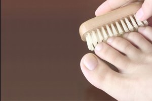Чем лечить грибок ногтей