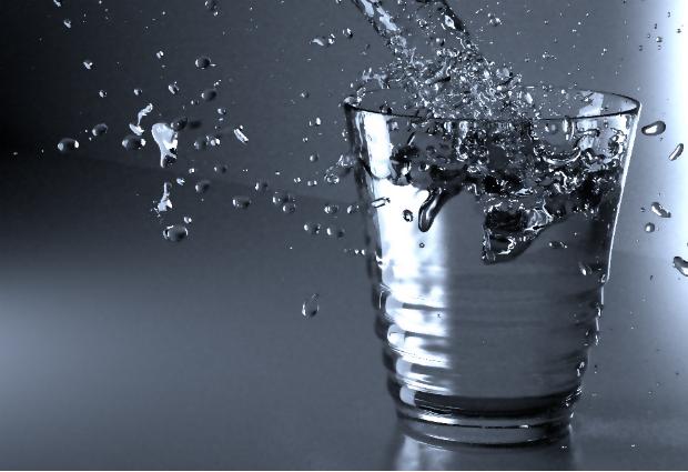 Вода омолаживает организм на 10 лет