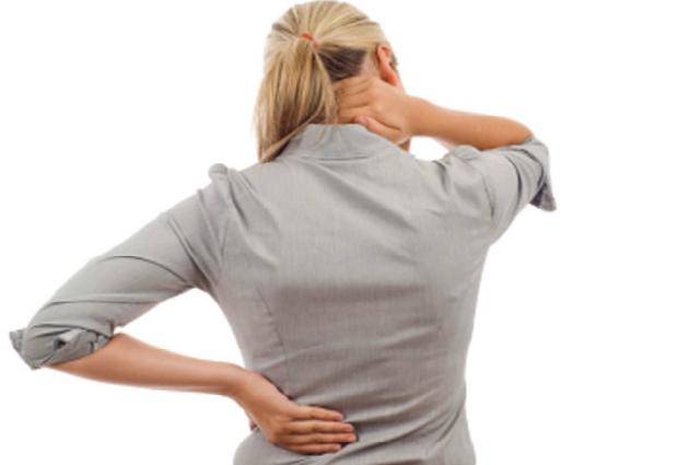 Ученые выяснили, что бессонница может вызывать боли в спине
