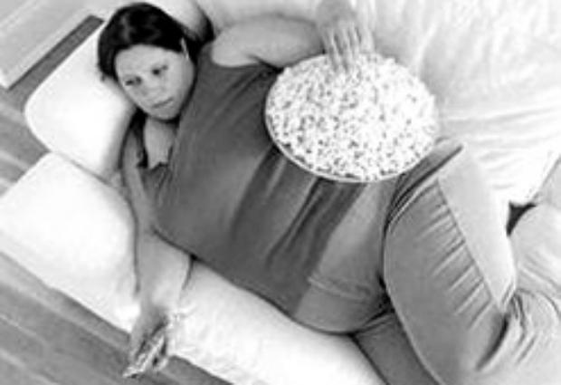 Ожирение у женщин может быть объяснено финансовыми трудностями