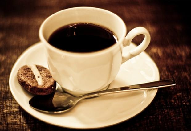 Кофе не обезвоживает организм, выяснили ученые