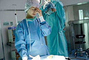 Ежедневно от хирургов страдает более 11 человек