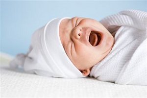 Младенцы плачут на языке родителей
