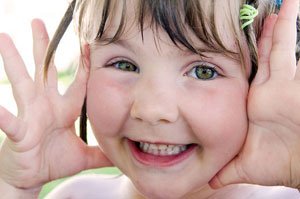 Полные дети меньше страдают от кариеса зубов