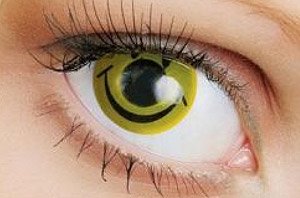 Карнавальные корректирующие линзы могут лишить человека зрения