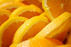 Апельсиновый сок может угрожать здоровью женщины