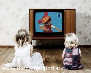 Дети у телевизора