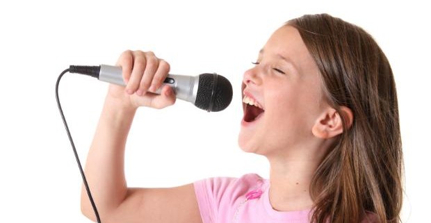 Учеными найден способ научить петь людей без слуха и голоса