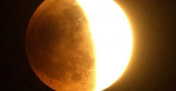 Ученые рассказали, как лунные затмения влияют на здоровье человека