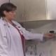 Больницы предпринимают решительные меры, чтобы заставить врачей мыть руки