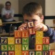 Мозг детей-аутистов более активен в состоянии покоя