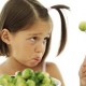 Дети едят овощи только за вознаграждение