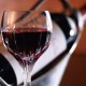 После 40 лет женщинам обязательно надо пить вино