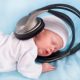 Ученые: недоношенные дети во сне слышат голос мамы