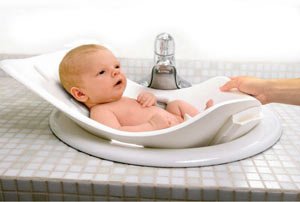 Подмывание малыша